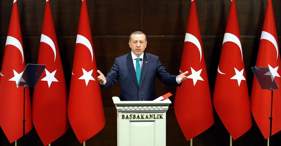 اردوغان: از عمليات «عفرين» عقب‌نشيني نمي‌کنيم