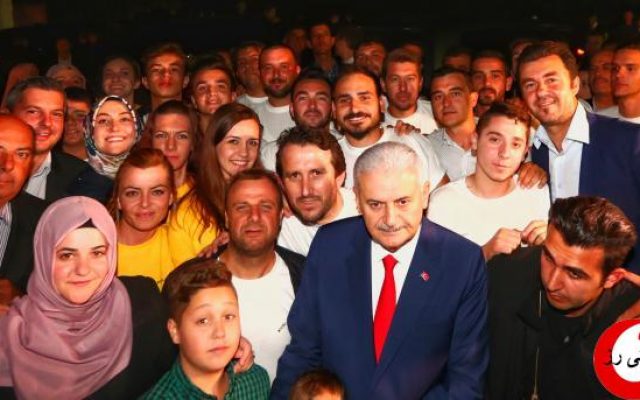 دیدار نخست وزیر ترکیه با ترکهای تراس غرب
