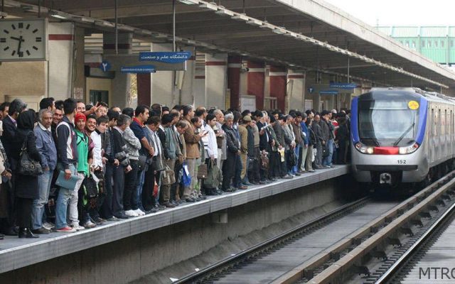 خط یک متروی تهران در پنجشنبه آخرسال رایگان است